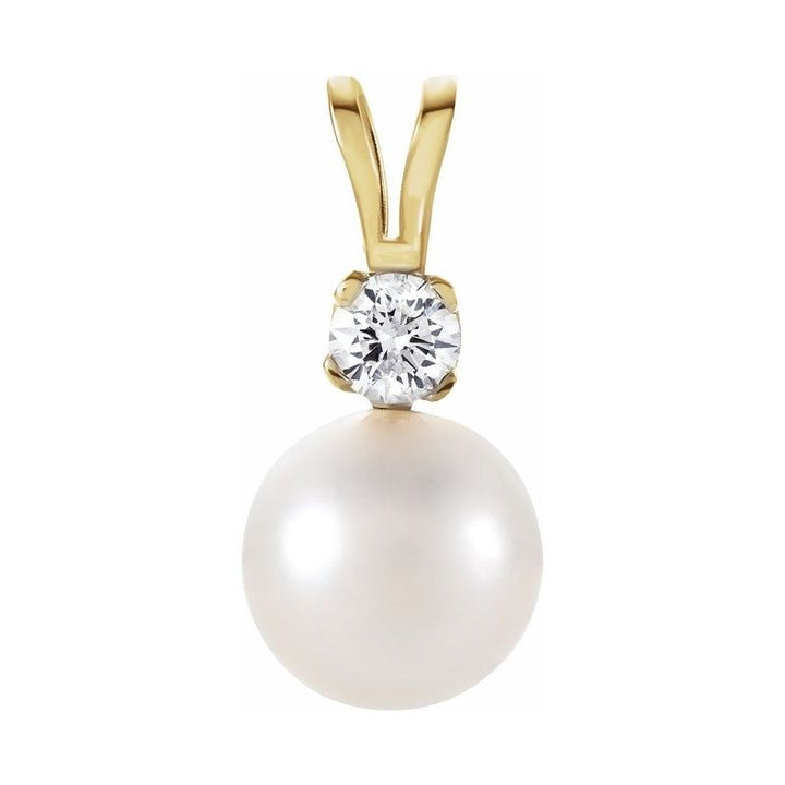 Accented Pearl Pendant