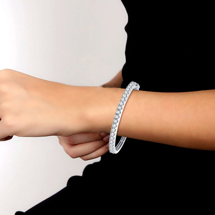 Elegant 14K White Gold 2.50CT Lab Diamond Womens Bangle