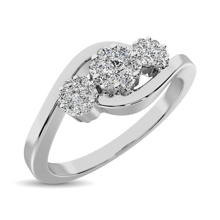 10K White Gold 1/5 Ct.Tw. Diamond Fashion Ring