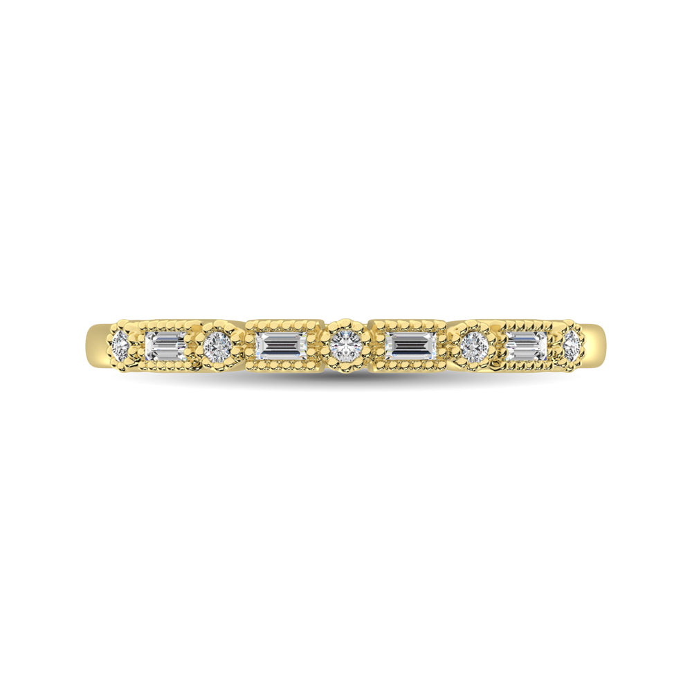 14K Yellow Gold 1/10 Ct.tw Round and Tapper Diamond Band Ring