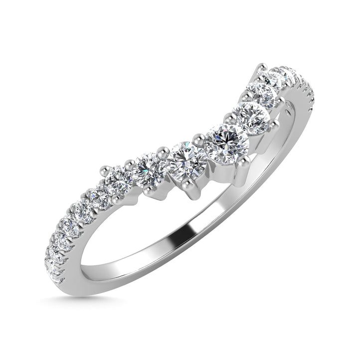 Diamond 1/4 Ct.Tw. Chevron Band in 14K White Gold