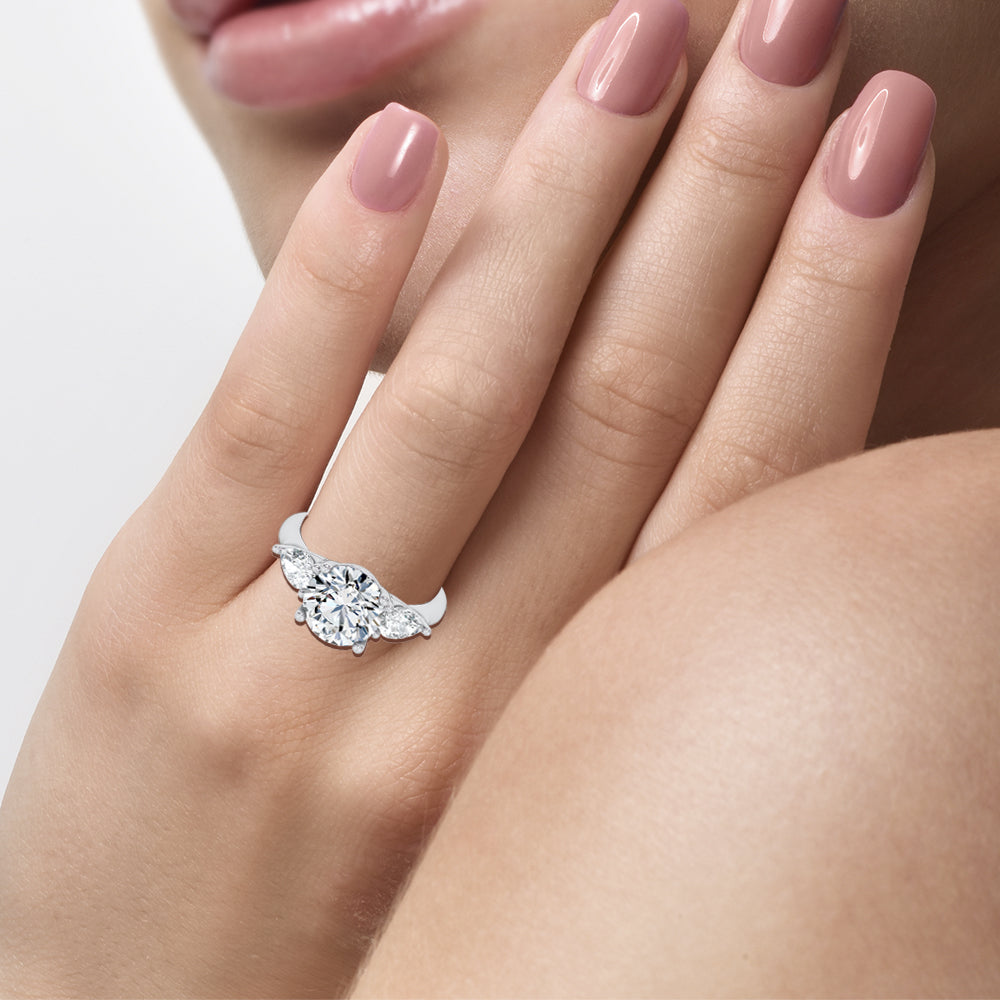 14K 3.80CT DIAMOND RING