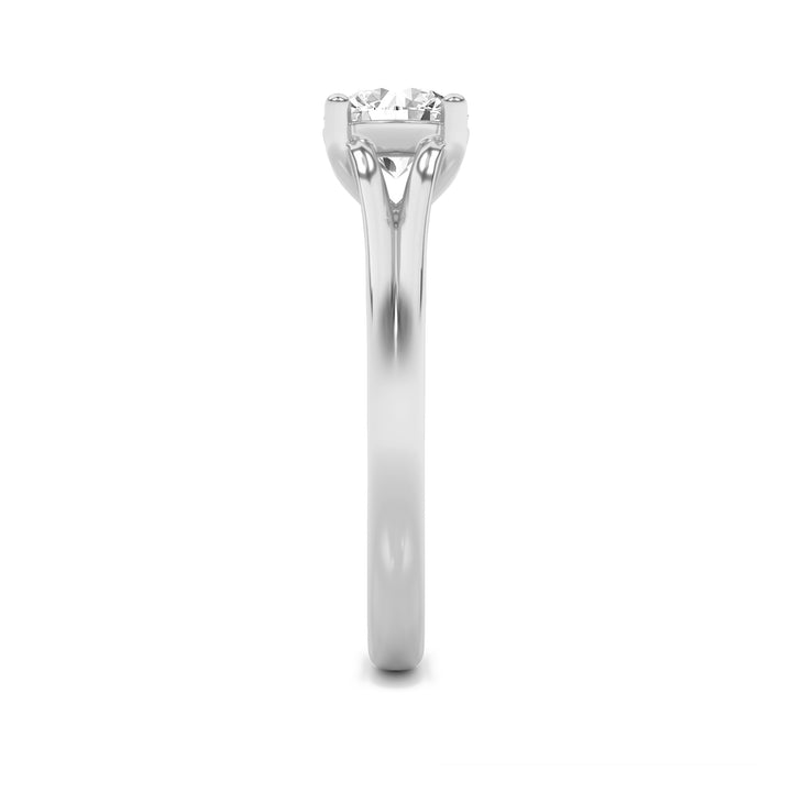 2Cttw Round Shaped Lab Grown Diamond (F/VS) SplitShank Solitaire Engagement Ring in 14K Gold