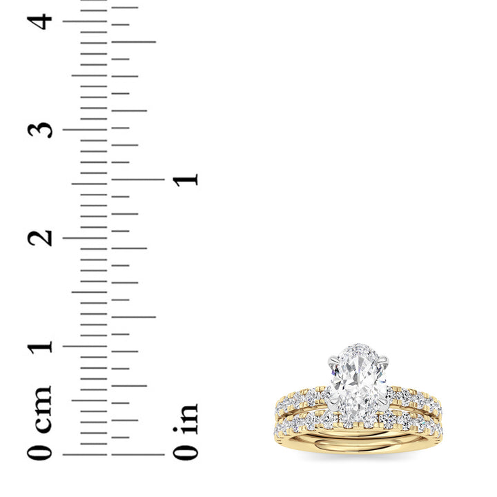 2Cttw Oval Shaped Lab Grown Diamond (F/VVS) Classic Accented  Set With Band and Engagement Ring in 14K Gold