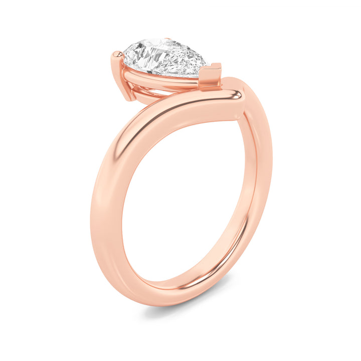 1.5Cttw Pear Shaped Lab Grown Diamond (F/VS) Chevron Solitaire Engagement Ring in 14K Gold