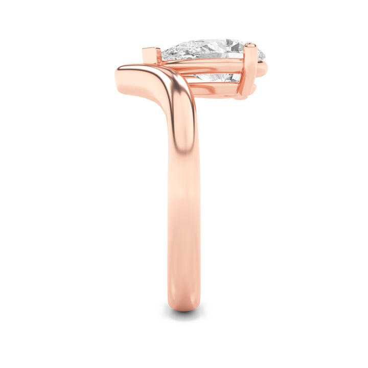1.5Cttw Pear Shaped Lab Grown Diamond (F/VS) Chevron Solitaire Engagement Ring in 14K Gold