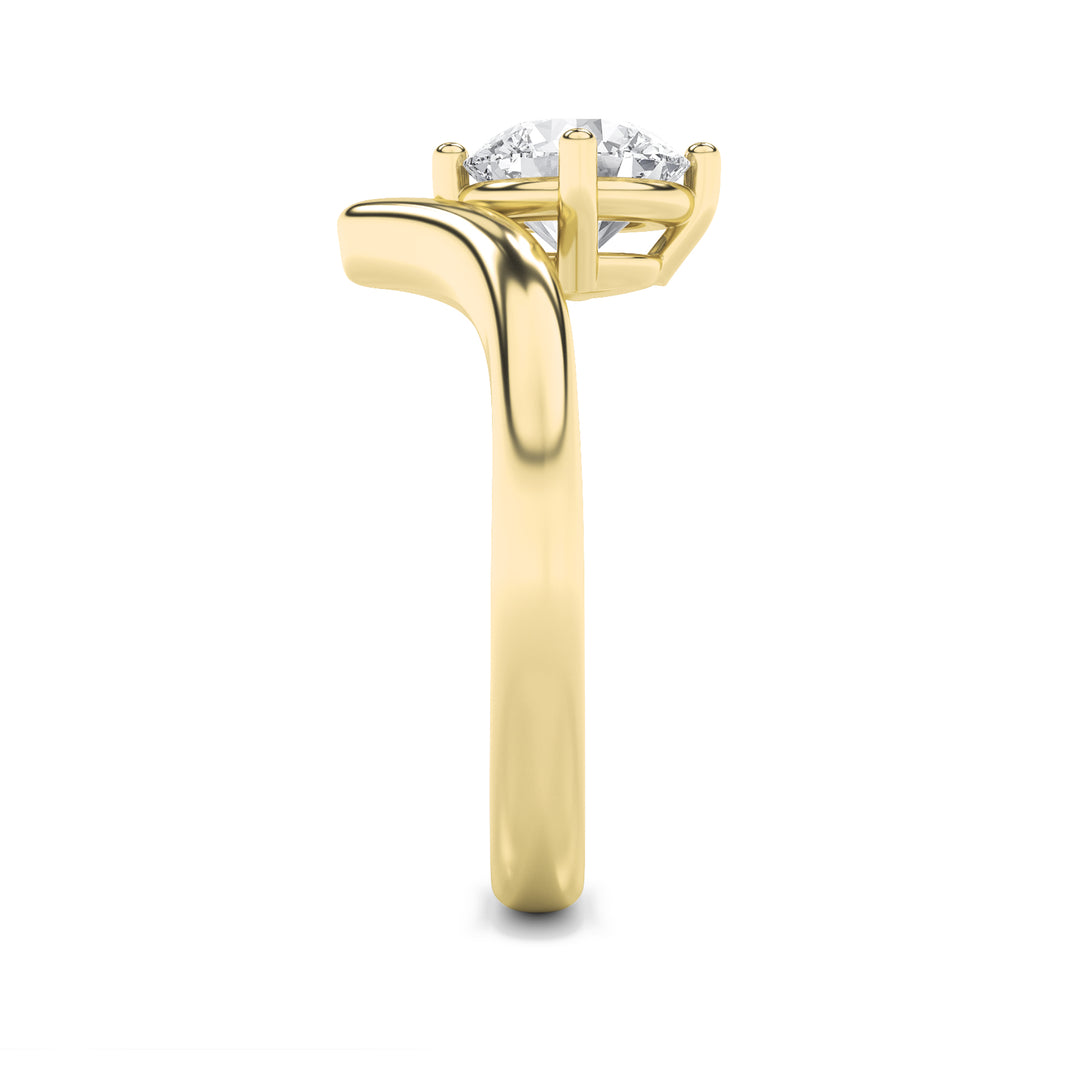 1.5Cttw Round Shaped Lab Grown Diamond (G/VS) Chevron Solitaire Engagement Ring in 14K Gold
