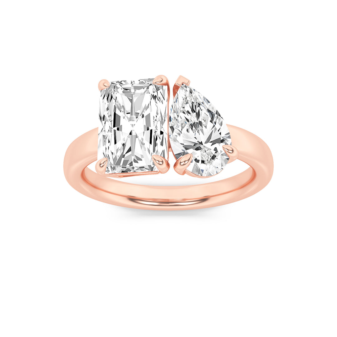 3Cttw Radiant Shaped Lab Grown Diamond (F/VS) Toiet Moi Fashiion Ring in 14K Gold