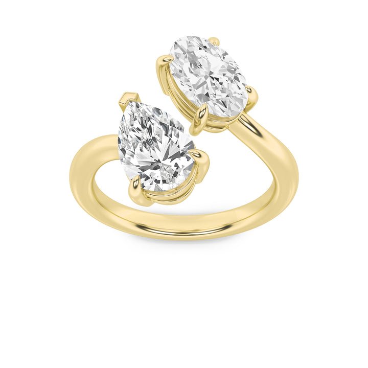3Cttw Oval Shaped Lab Grown Diamond (F/VS) Toi etMoi Fashiion Ring in 14K Gold