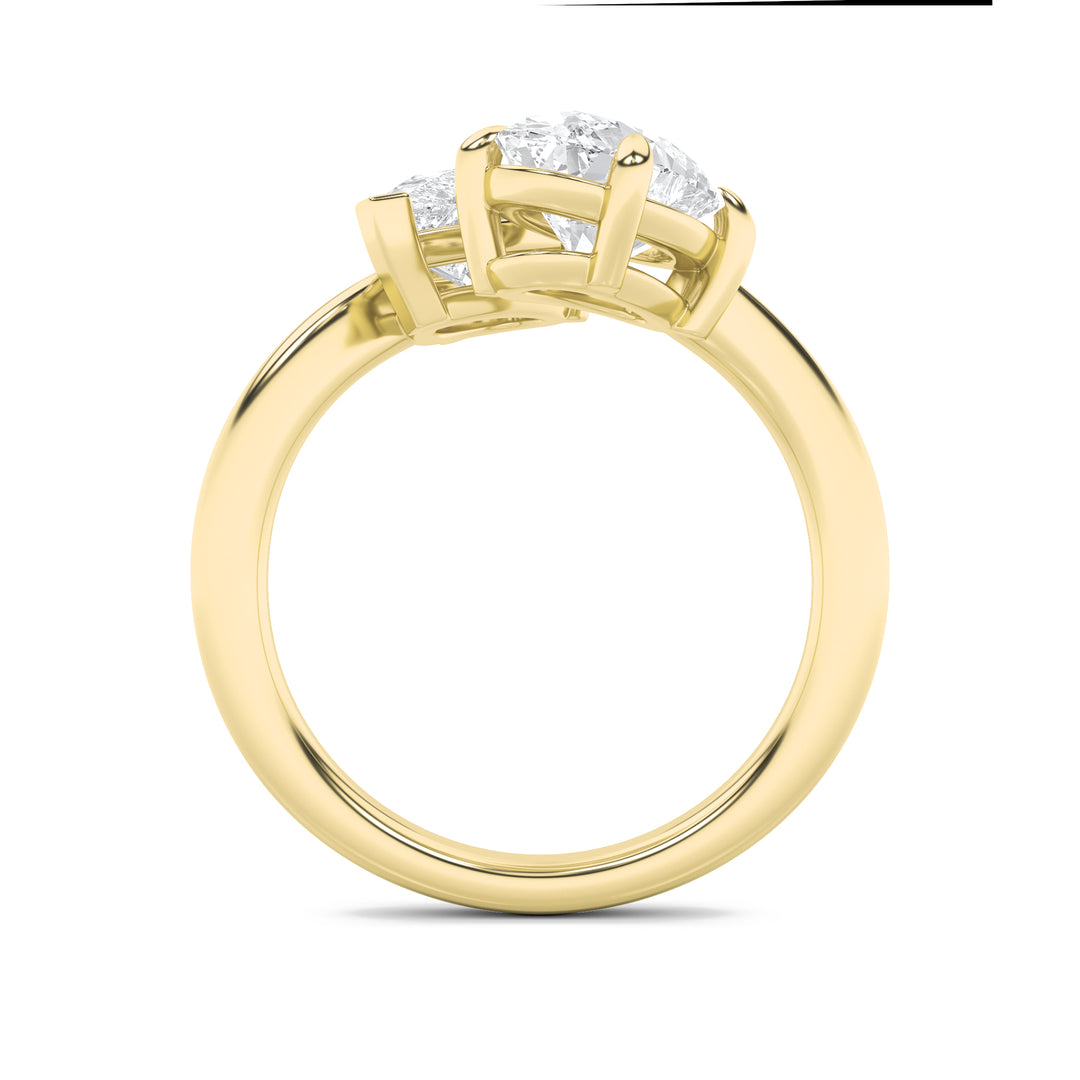 3Cttw Oval Shaped Lab Grown Diamond (F/VS) Toi etMoi Fashiion Ring in 14K Gold
