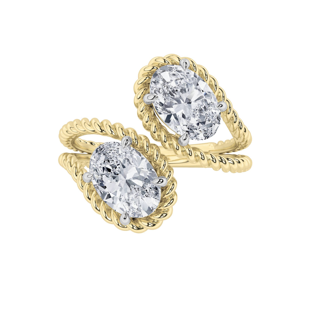 2Cttw Oval Shaped Lab Grown Diamond (F/VS) Toi etMoi Fashiion Ring in 14K Gold