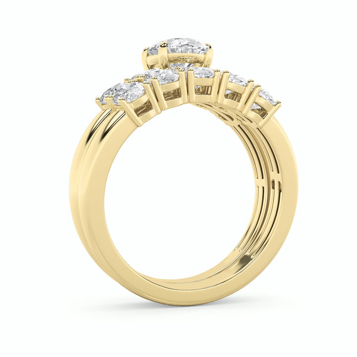2.5Cttw Oval Shaped Lab Grown Diamond (G/VS) Bridal Set with Matching Band and  Ring in 14K Gold